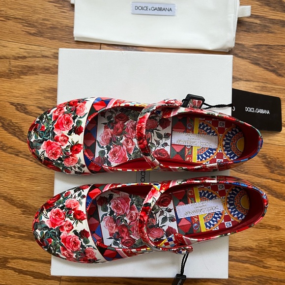 Dolce & Gabbana Girl’s Mary Jane ballet flat in size 32 - Picture 3 of 8